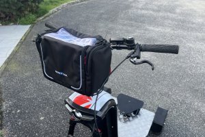 Sacoche avant avec fixation